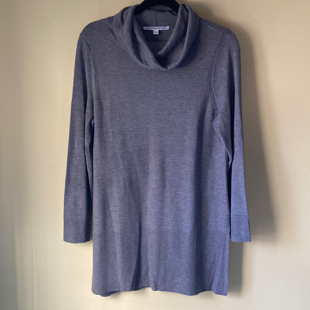Tunic. Heather gray. Side slits. Cowl neck.